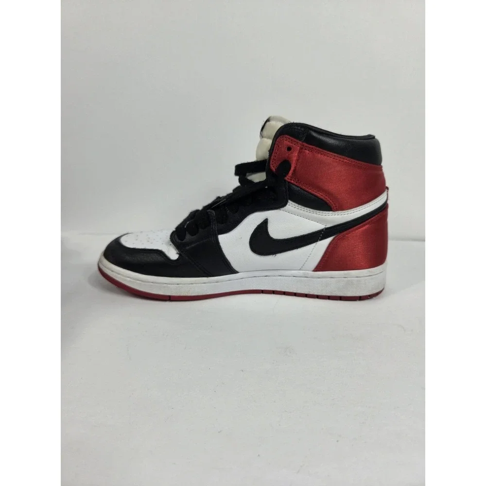 JORDAN 1 RETRO HIGH OG SATIN BLACK TOE Women Sz 9